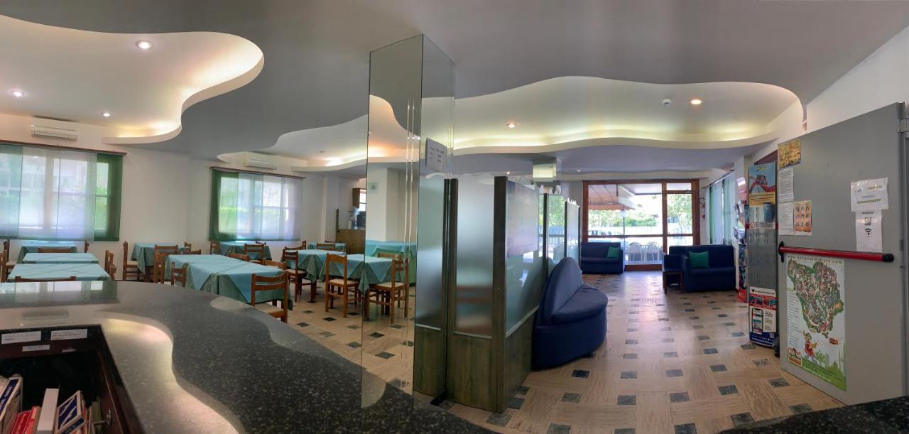 Hotel Del Vecchio Ρίμινι Εξωτερικό φωτογραφία