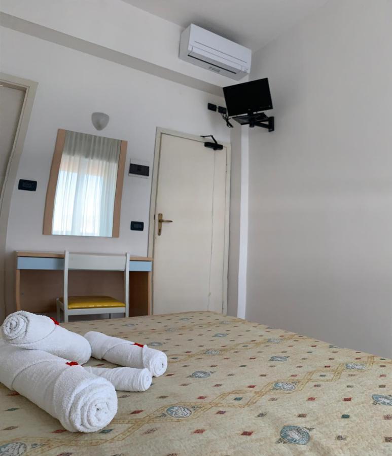 Hotel Del Vecchio Ρίμινι Εξωτερικό φωτογραφία