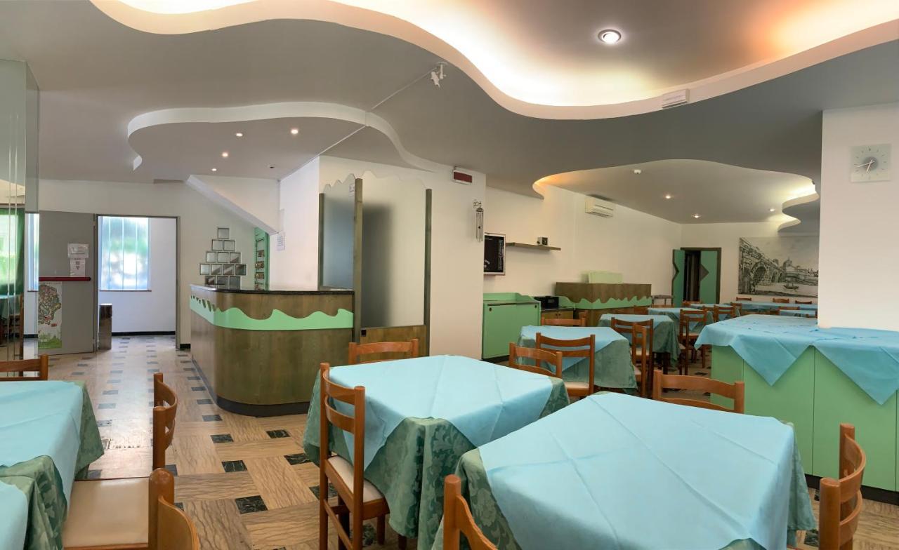 Hotel Del Vecchio Ρίμινι Εξωτερικό φωτογραφία