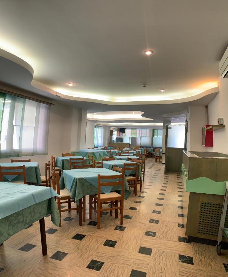 Hotel Del Vecchio Ρίμινι Εξωτερικό φωτογραφία
