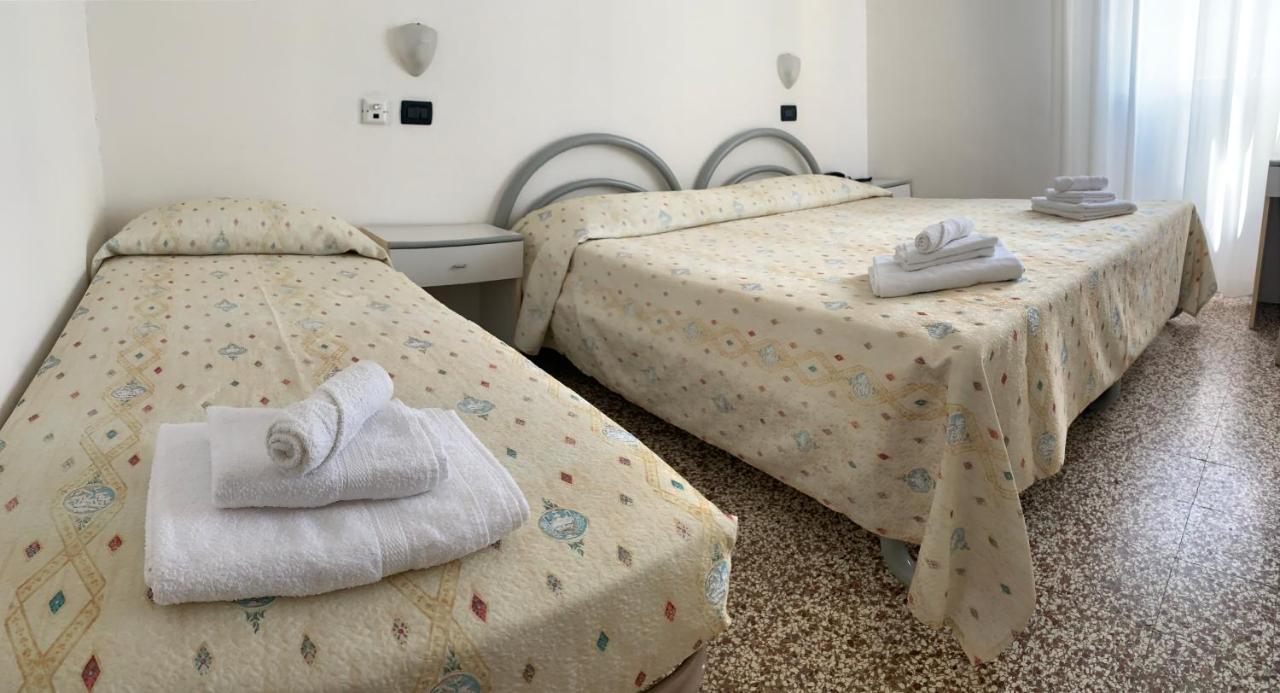 Hotel Del Vecchio Ρίμινι Εξωτερικό φωτογραφία